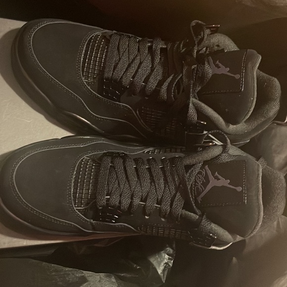 Black cats size 9.5 new never worn too small for me - Picture 2 of 4